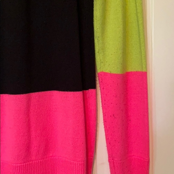 Color Block Sweater🖤💚💗 Black/Green/Pink - Picture 3 of 3